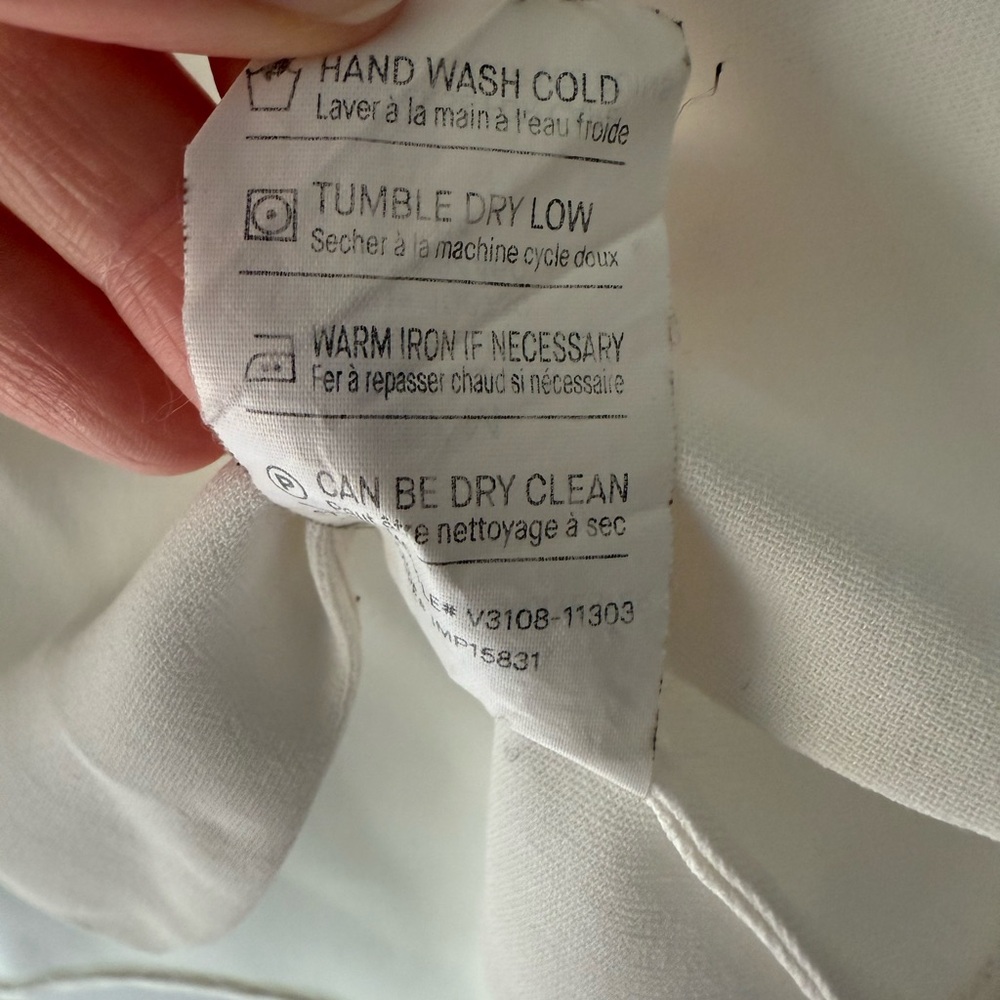 Vince Dolman V-Neck White Shirt Size Medium - Picture 9 of 13